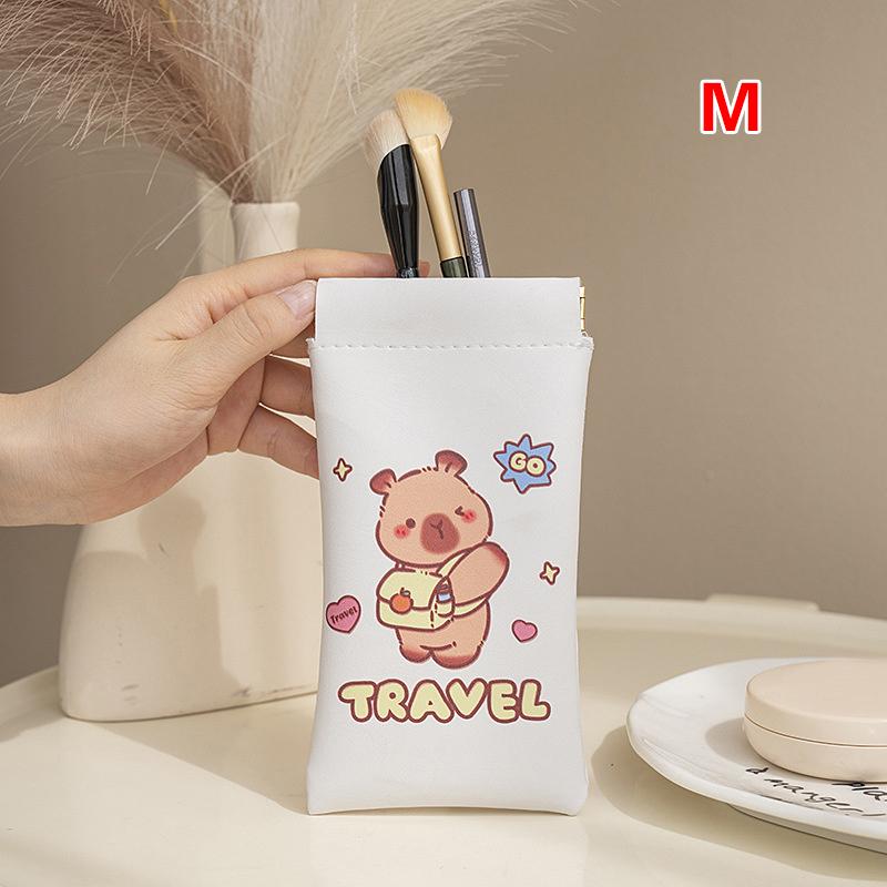 

Сумка для хранения помады из мультяшной искусственной кожи, самозакрывающаяся, кошелек, сумка для очков Capybara, сумка для наушников, мини-сумка для косметики, дорожные принадлежности medium