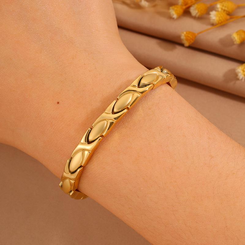 18k vergoldetes Damen Vielseitiges Edelstahl Magnetarmband Uhrenkette