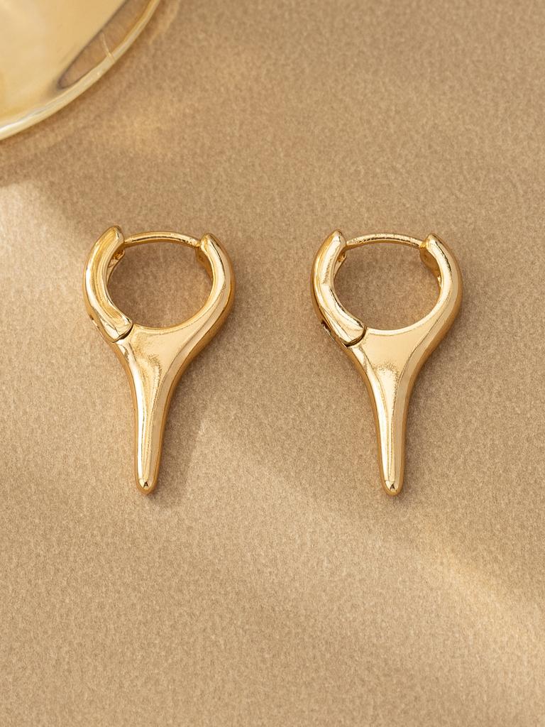Trend personality earrings Irregular geometric shape ear buckle Sweet cool wind earrings