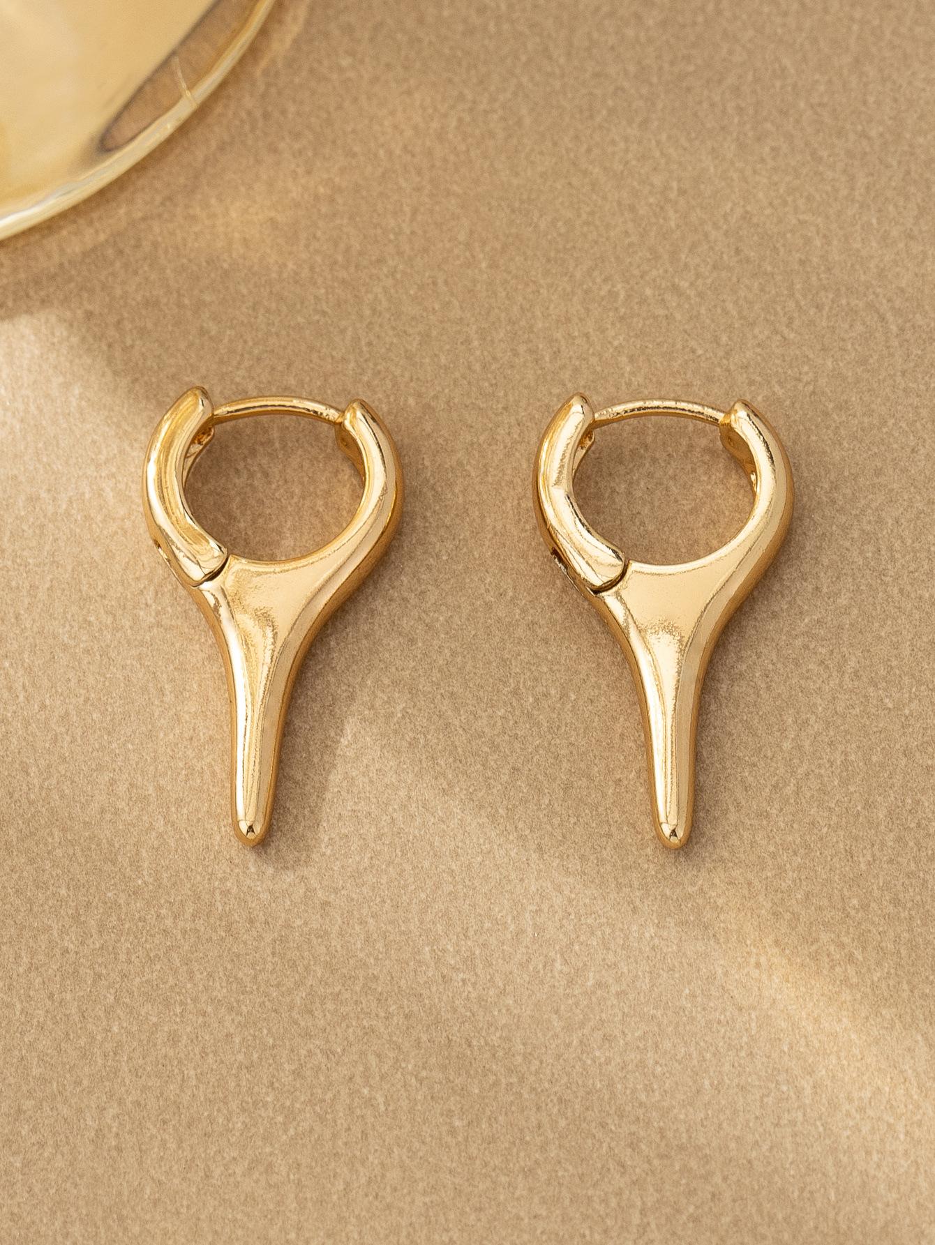 Модные персональные серьги Неправильная геометрическая форма серьги-гвоздика Сладкий крутой стиль серьги