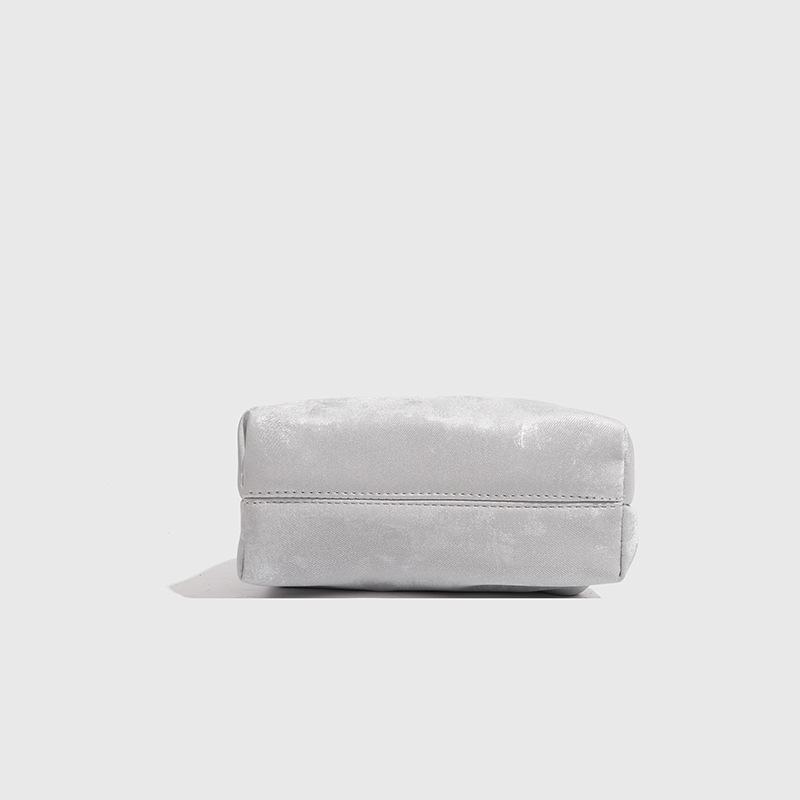 Trendová dámská nová vrásčitá designová perlová řetízková taška s mraky, módní volnočasové tašky přes rameno v korejském stylu, tašky na knedlíky, crossbody tašky