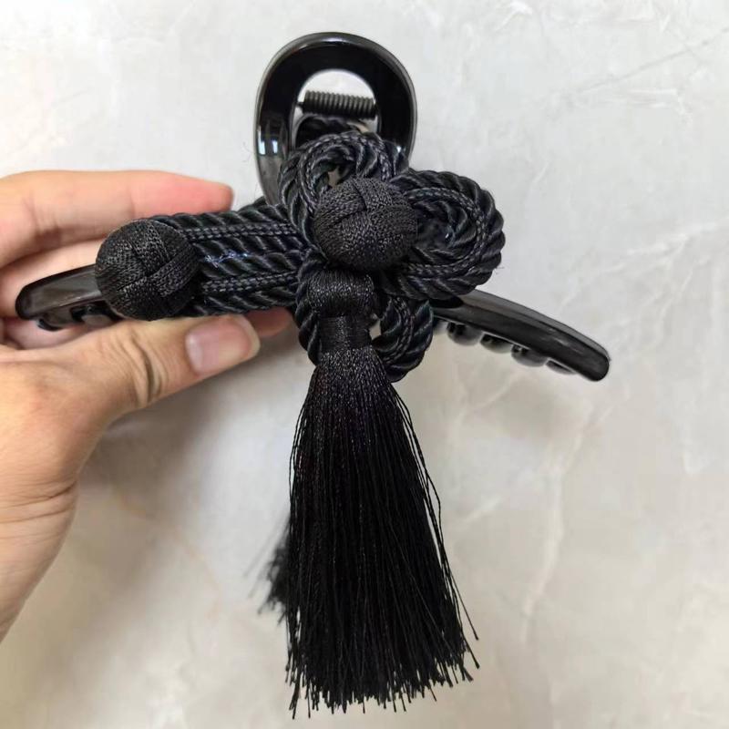 New Chinese Ancient Style Hand Woven Tassel Acrylic Hair Clip Elegant Dignified Cheongsam Hanfu Braided Updo Hairpin for Women