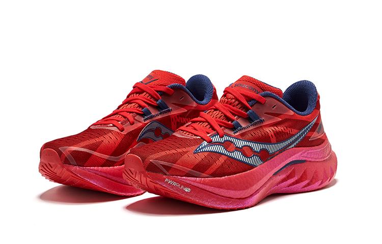 Women's Sneakers Saucony Endorphin Speed 4 London (Women's) Red