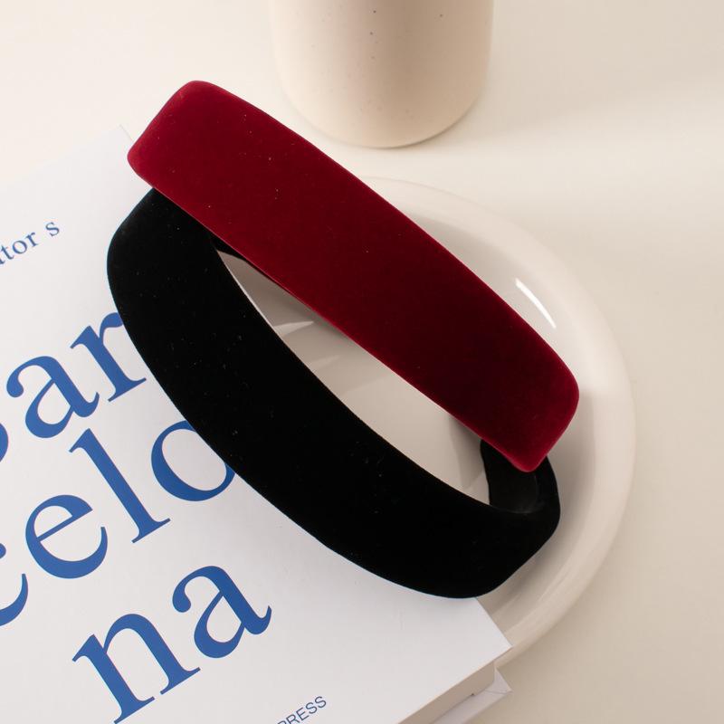 Korean Retro Wine Red Flocking Sponge Headband for Women – Elegant Black Hair Accessory for Face Washing and Styling.