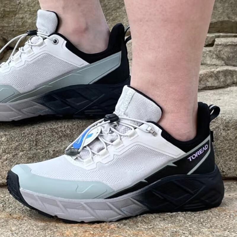 TOREAD Women's Waterproof Hiking & Mountaineering Shoes TFAAAN823