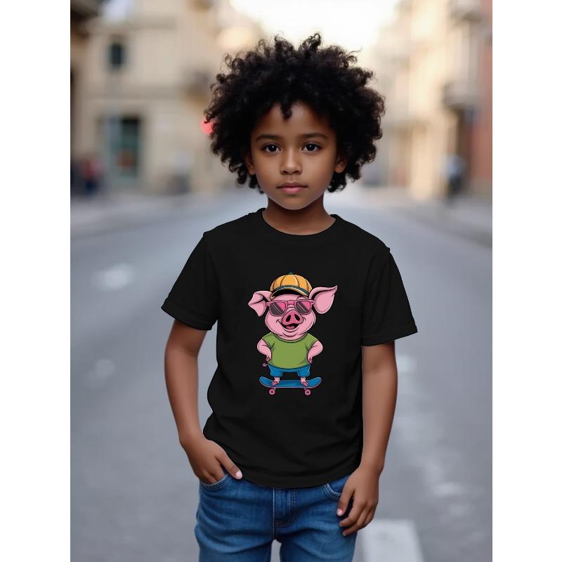 European sizes Casual Short-Sleeved T-Shirt for Summer Featuring a Pig Skateboarding, Suitable for Boys And Girls, with a Round Neck Design