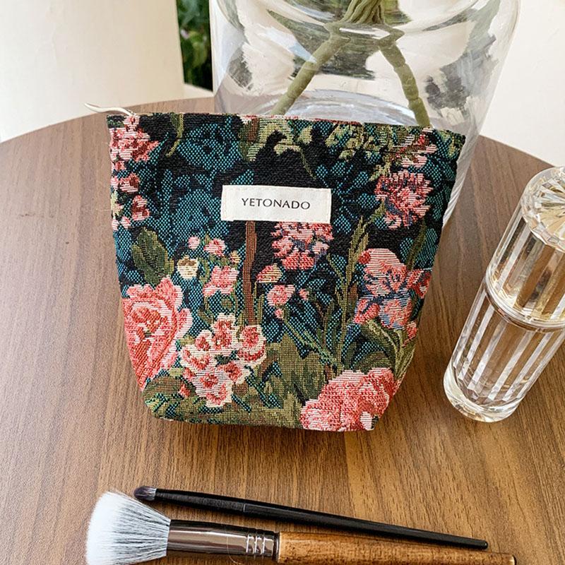 INS Style Vintage Flowers Cosmetic Bag Portable Hand Cosmetic Bag Travel Out Toiletries Storage Bag Makeup Tools Storage Pouch