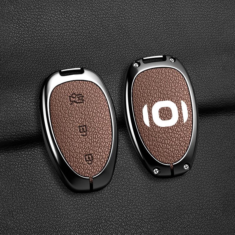 Qiyuan A07 Bluetooth Car Key Case - Stylish Metal Hanging Bag for Men and Women