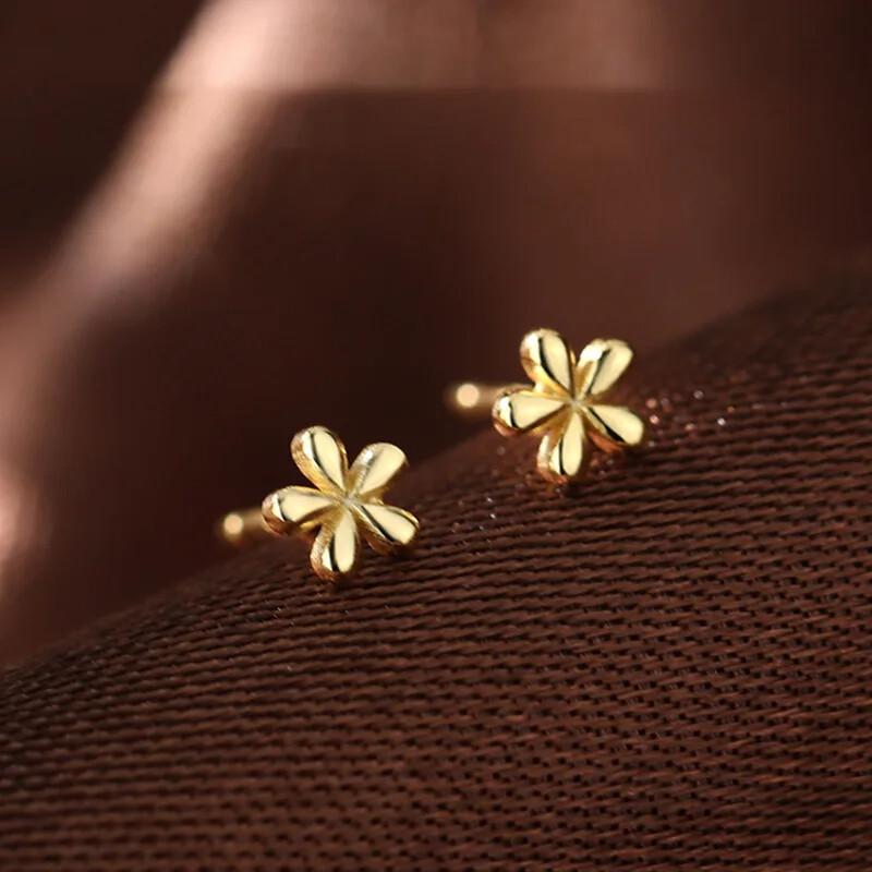 Gold Color Flowers Luxurious Green Crystal Stud Earrings for Women French Style Retro Stud Earrings Female Light Luxury Jewelry