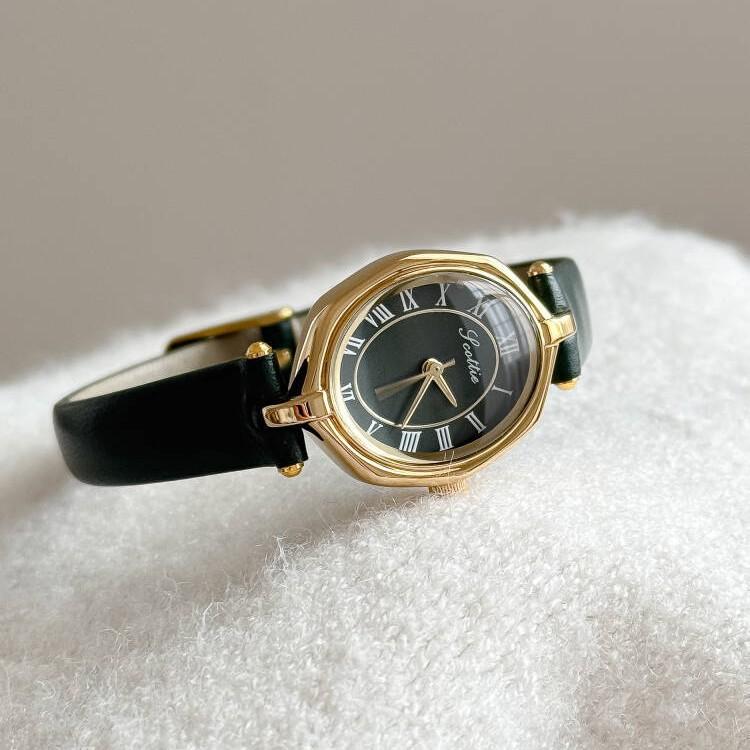 Belt Temperament Women's Waterproof Watch Vintage Dial Roman 9856