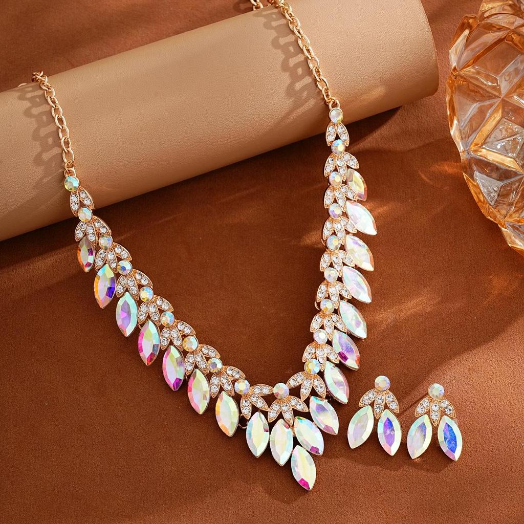 European & American Fashion Crystal Necklace and Earring Set: Bridal Wedding Jewelry Accessories