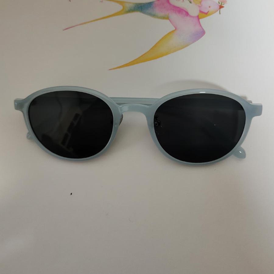 Fashion Stylish Sun Glasses Women Round Shape Uv400 Protection Designer Sunglasses Vacation Travelling Men Sun Glass