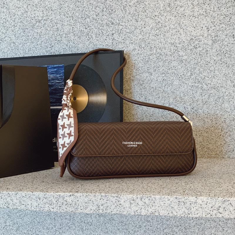 2025 French Chic Women's Versatile Shoulder Baguette Bag
