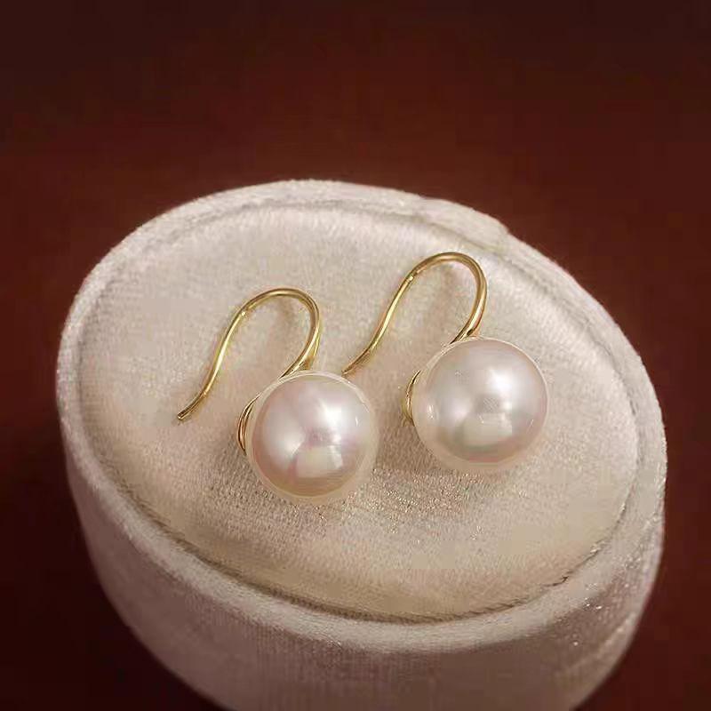 Korean Fashion Cute Pearl Earrings: Sweet, Simple, Ins Style Bread Bead Ear Cuffs for Women
