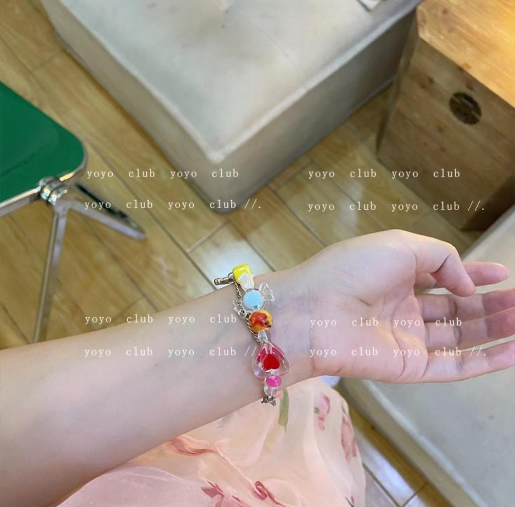 Elegant French Pearl Bracelet: Chic Retro Design for Women