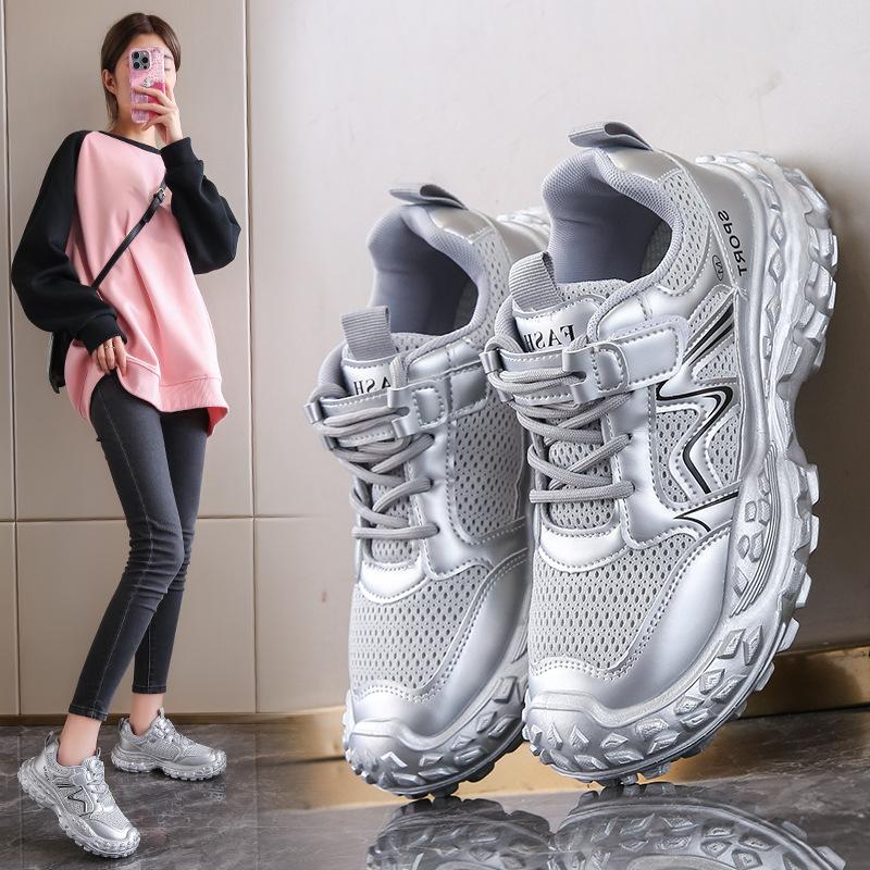 2025 New Women's Shoes Korean Version Fashion Personalized Tire Shoes Mesh Breathable Slim Slim Girl Dad Shoes