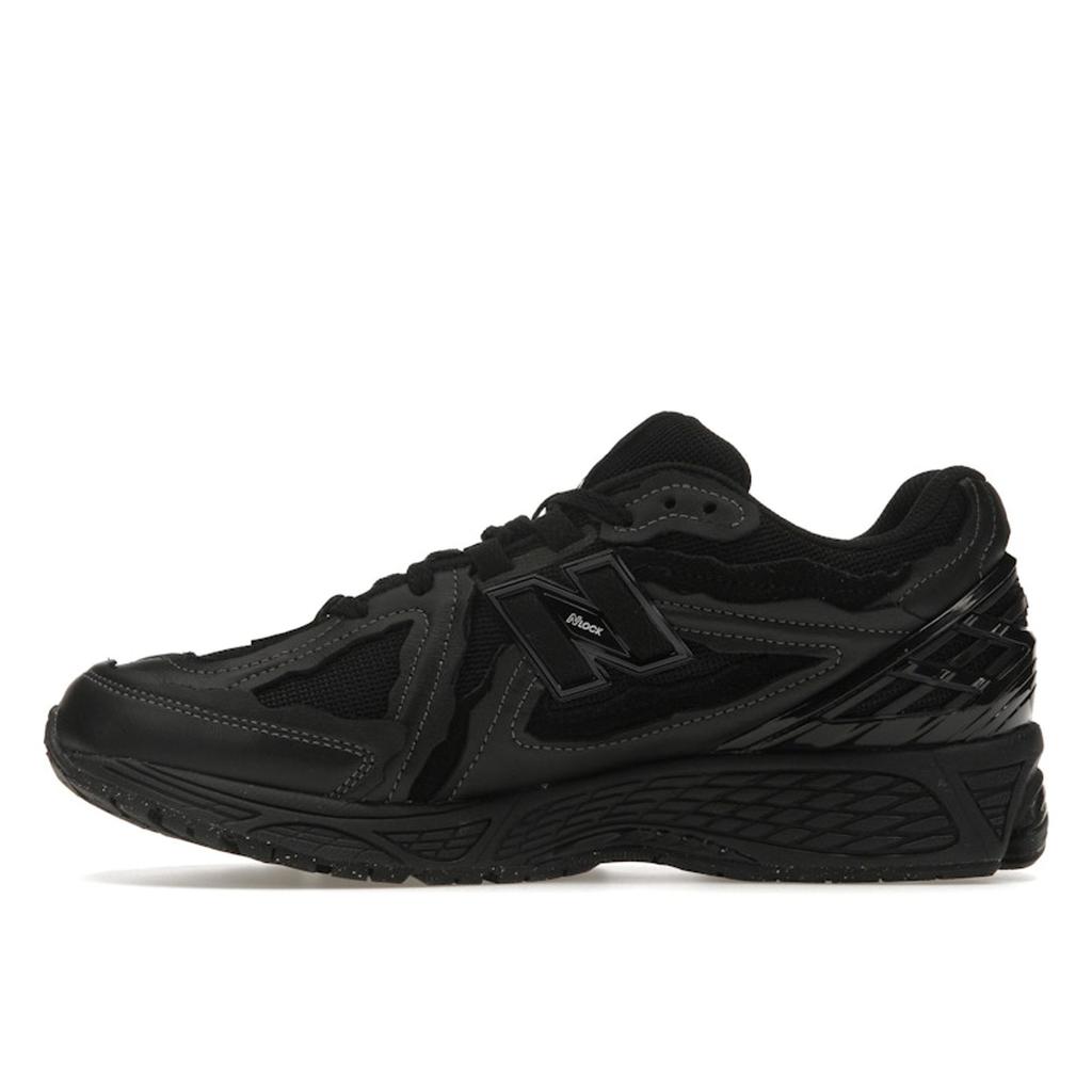 New Balance 1906D Protection Pack - Triple Black Unisex Sneakers Silver-Metallic Crimson M1906DF