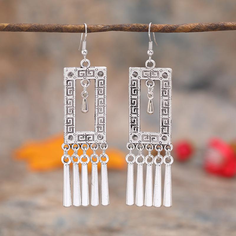Retro Tibetan silver fringed earrings women's long temperament versatile earrings fashion personality vacation earrings
