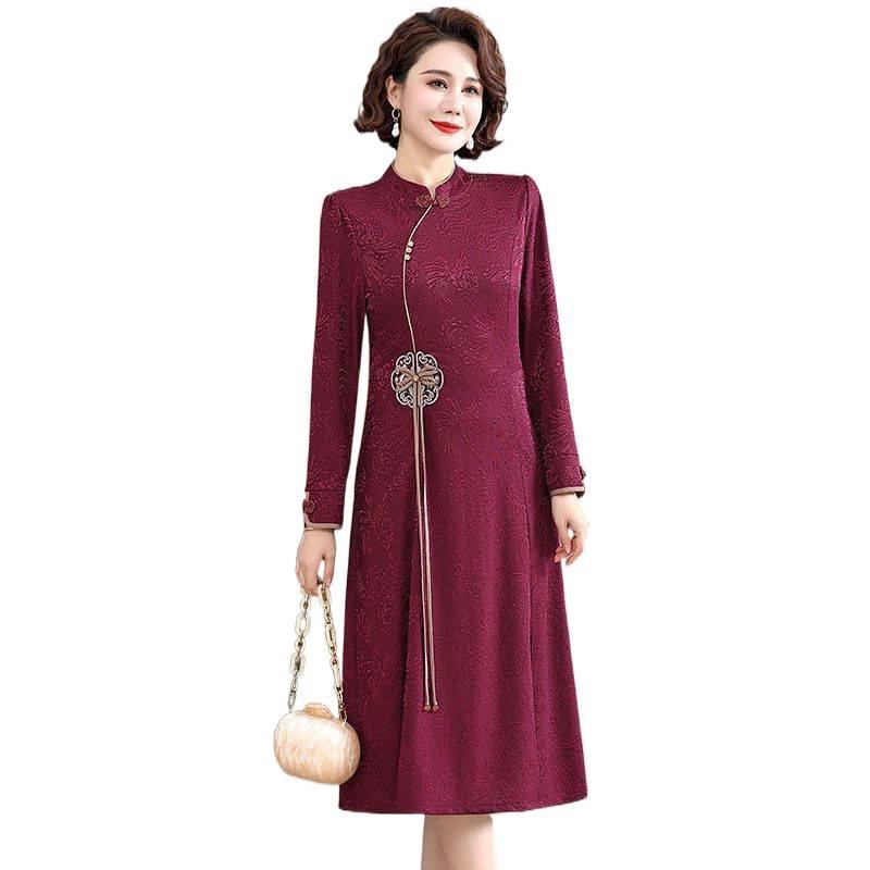 Autumn Embroidered Floral Dress for Middle-Aged Women – Mid-Length, Trendy Chinese Style