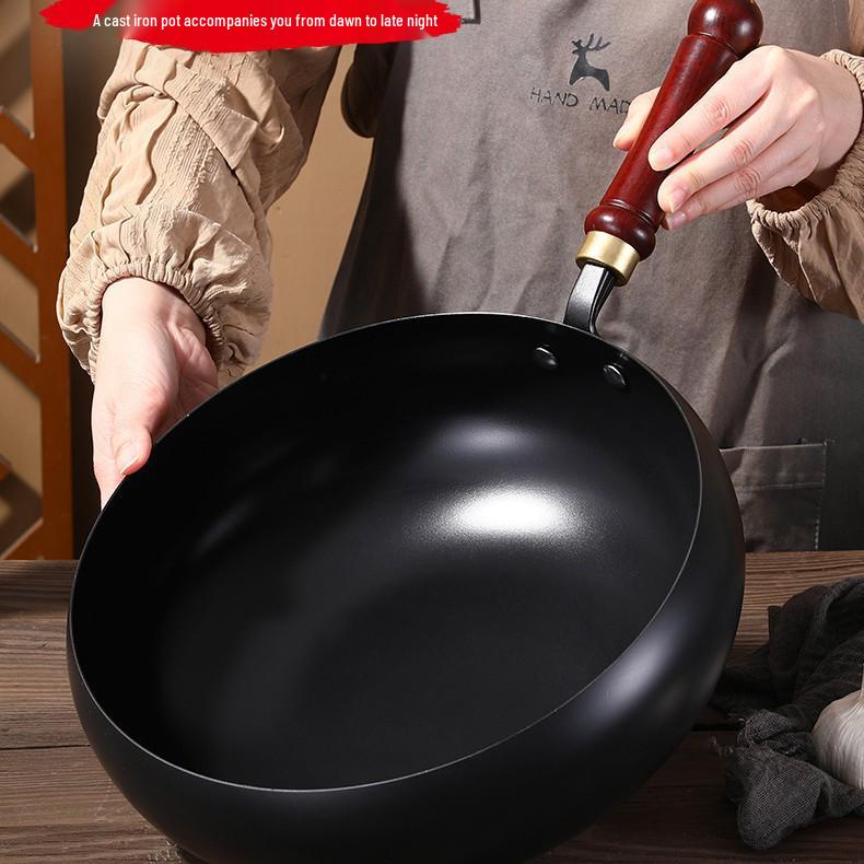 Ancient-Style Non-Stick Thick Iron Wok for Stir-Frying, Stewing, and Soup - Household & Commercial Use