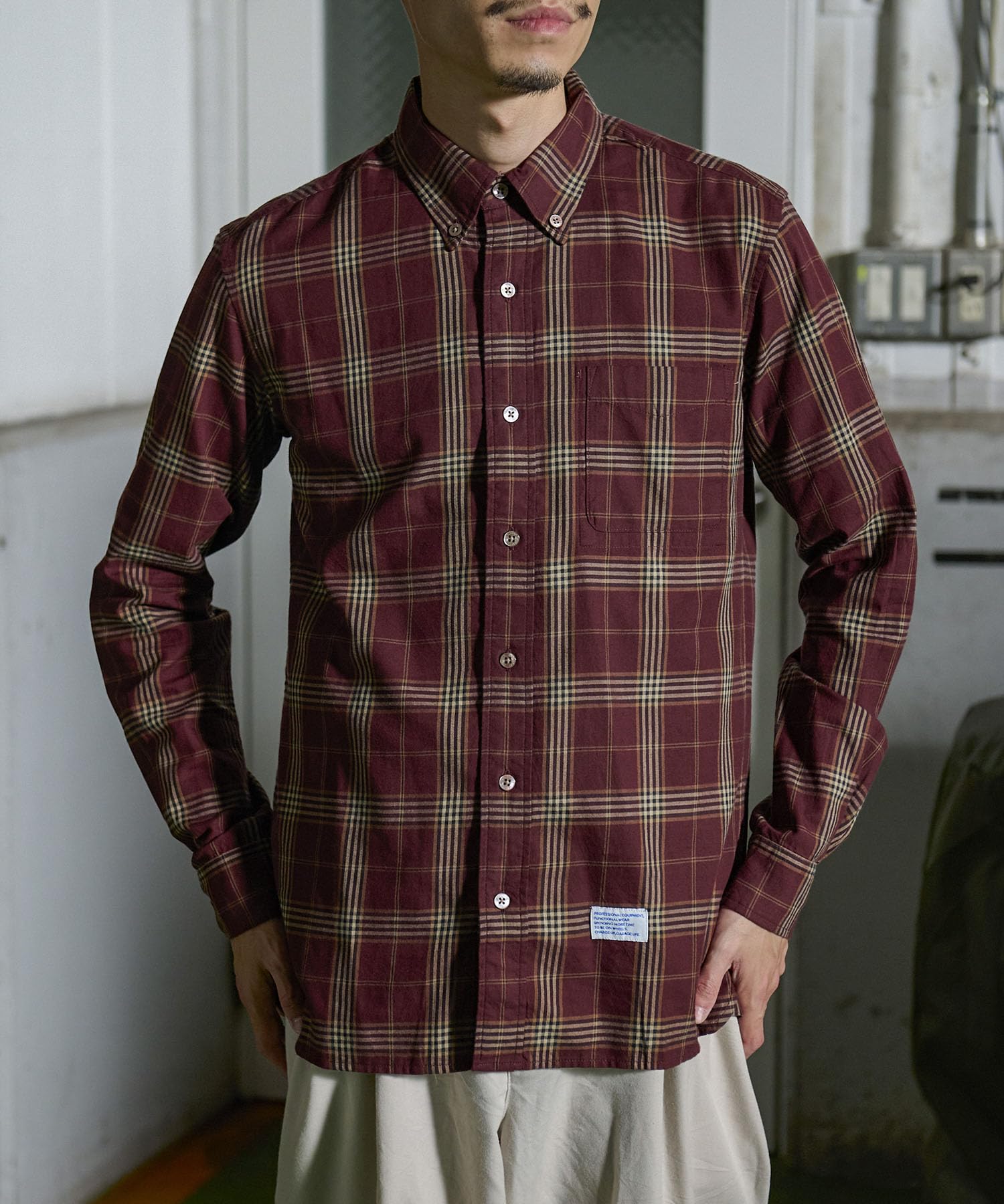 

GORDON MILLER Men s British Check Button-Down Shirt, Size Small, Bordeaux, 1627344