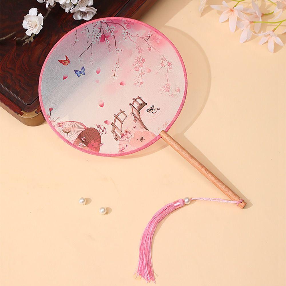 

1Pcs New Vintage Silk Fan Cheongsam Tang Suit Ancient Tassel Dance Round Hand Fan Wedding Party Accessories Printing Chinese Fan