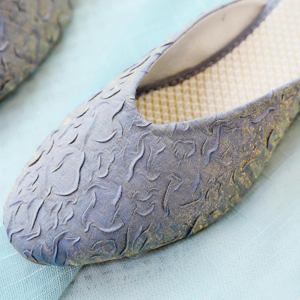 Women's Solid Color Closed-Toe Summer Slippers - 2022 Spring/Summer Collection