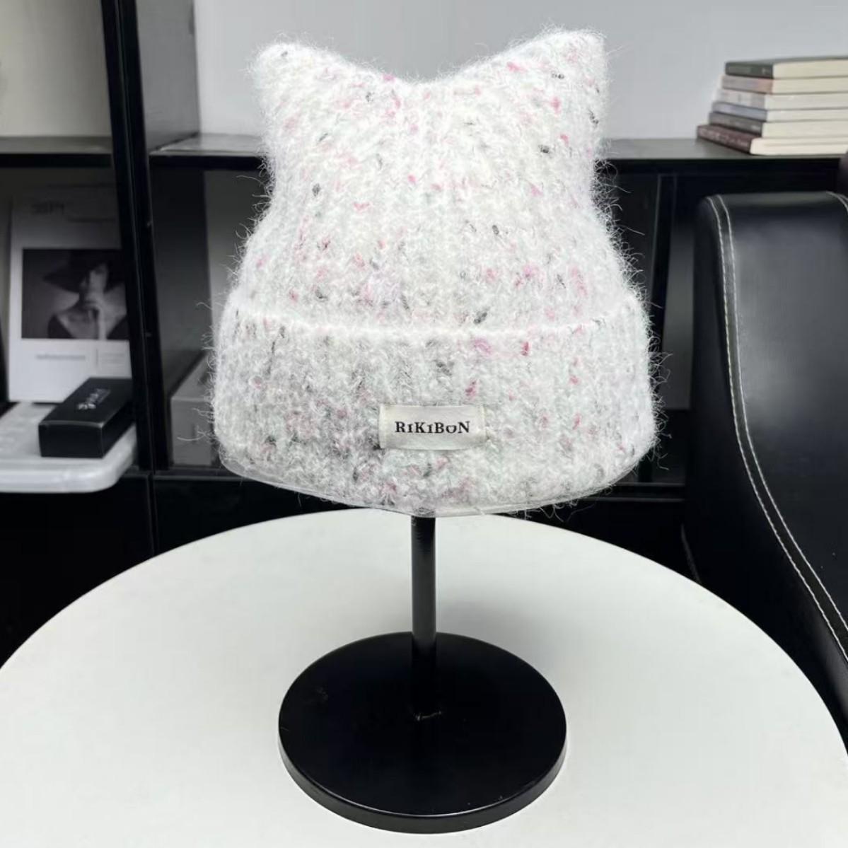 

Cute cat ears wool hat women s autumn and winter sweet knitted hat thickened cold-proof warm cover cold hat elastic (54-58cm) брудно-білий