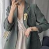 A Variety of Popular European and American Face Brooches, Matte Gold Abstract Brooches, Coat Decorations, Fixed Anti-Exposure Accessories