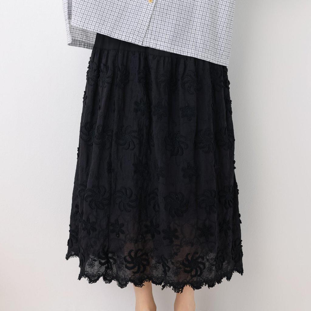 Saia Midi Bordada com Flores 3D Estilo Mori Girl com Forro – Casual & Versátil