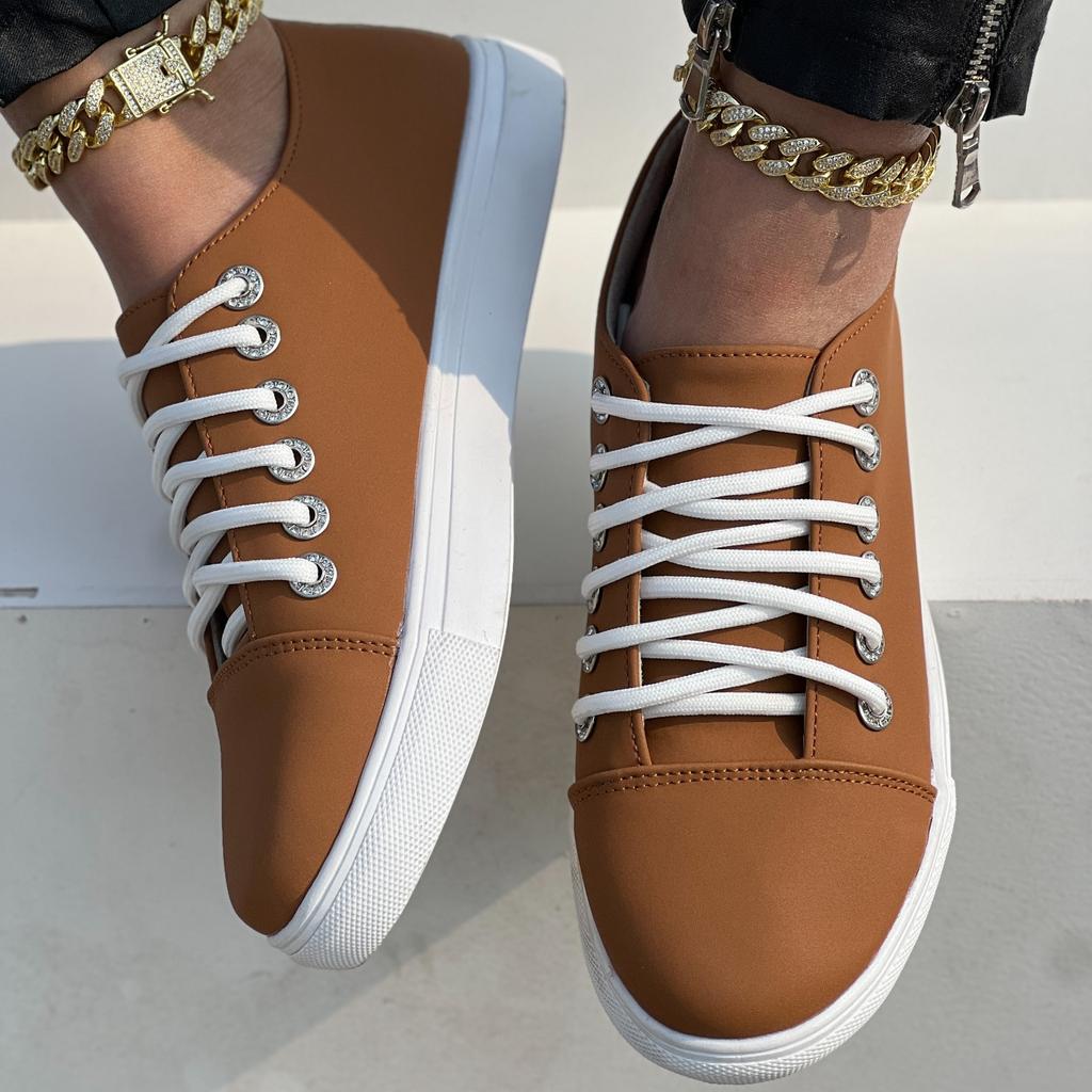 Sportliche Einzel-Schuhe in Übergröße Damen Frühling und Sommer Neu Außenhandel Übergröße Mode Einzel-Schuhe Bequeme und Vielseitige Damen-Schuhe