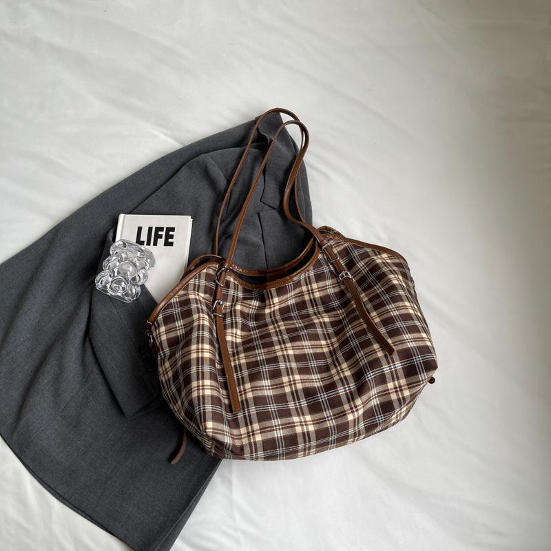 Клетчатая сумка-тоут большой емкости женская сумка через плечо сумка через подмышку — фото 10