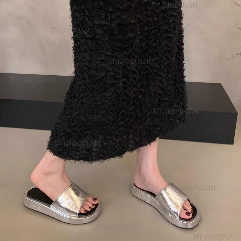 Women's Thick Bottom Slip-On Summer Footwear Black Silver Flat Sandals Casual Leisure Slippers Soft PU Leather Beach Sandals