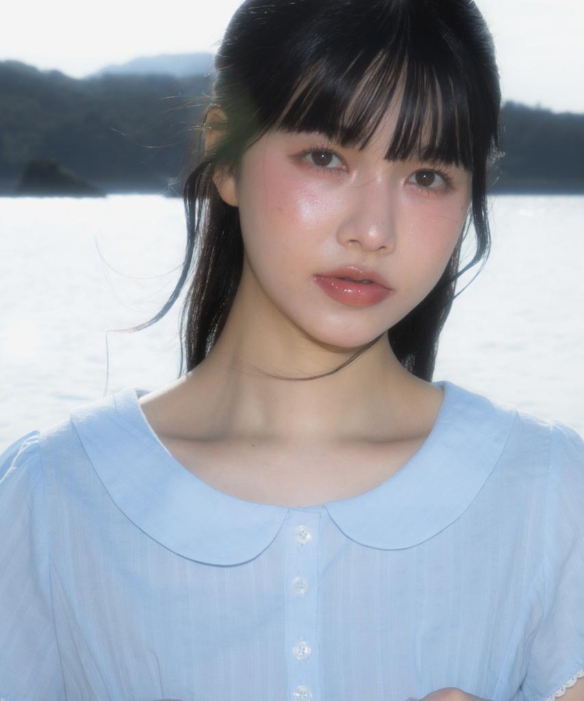ROSEFRANTZ Round Collar Short Sleeve Blouse [Sky Blue]