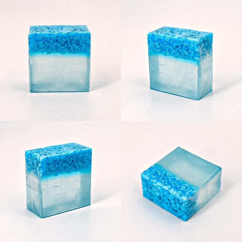 

Двухцветное мыло ручной работы с розовой морской солью - Голубая волшебница