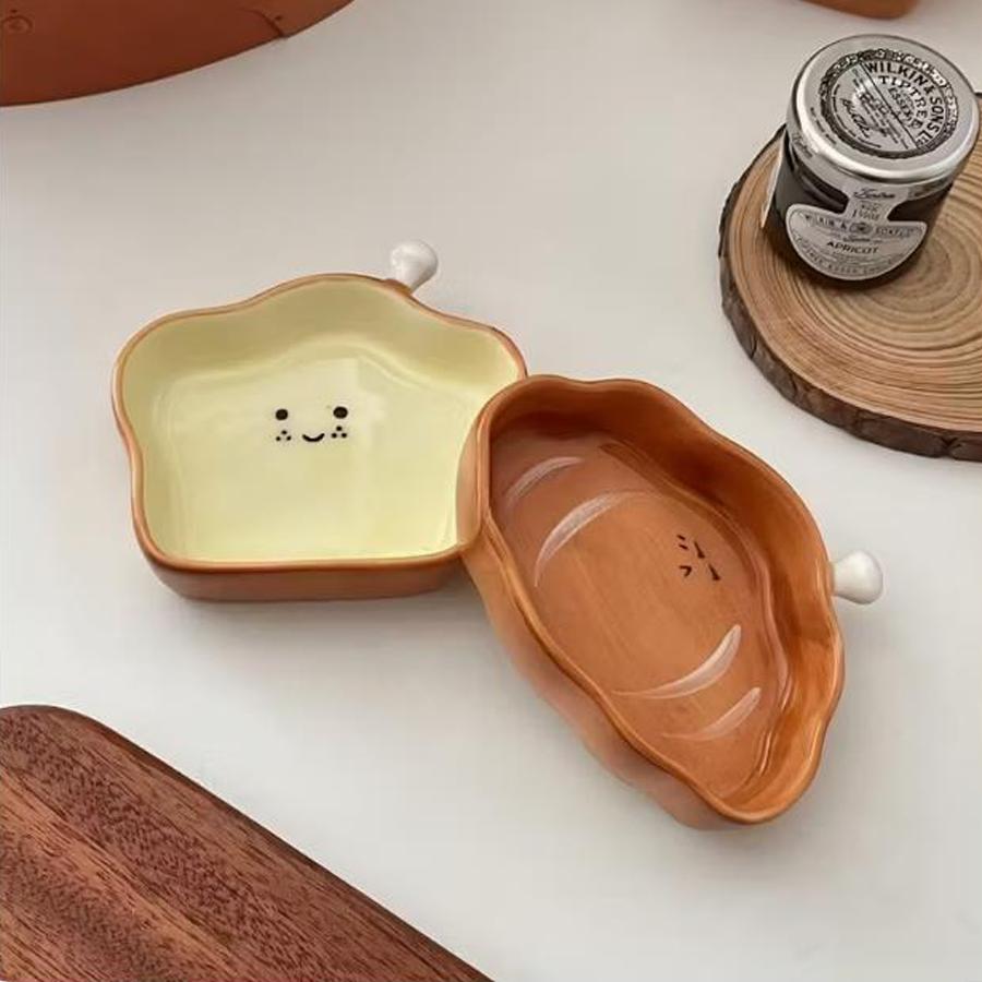 Cute bread-shaped ceramic sauce dish, cartoon smiley face condiment dish, creative kitchen dipping dish and snack dish tableware set.