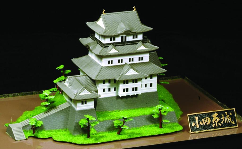 Doyusha 1/350 Scale Odawara Castle Plastic Model Kit, Standard Japanese Castles, S-28