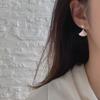 Dress Seiko Natural Freshwater Pearl Stud Earrings Mother Shell Skirt Earrings Earrings Premium Texture Silver Needle Earrings