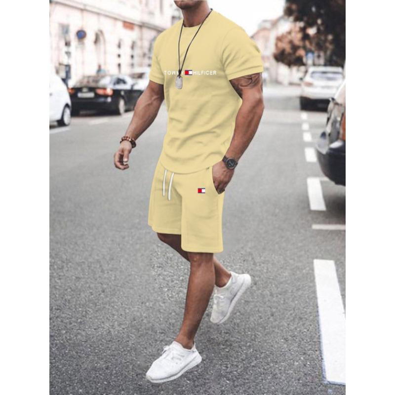 Set Sport Bărbați Două Piese Imprimat 3D Gât Rotund Tricou Model Colorat Imprimare cu Litere Casual Fitness Topuri cu Mânecă Scurtă Pantaloni Scurți