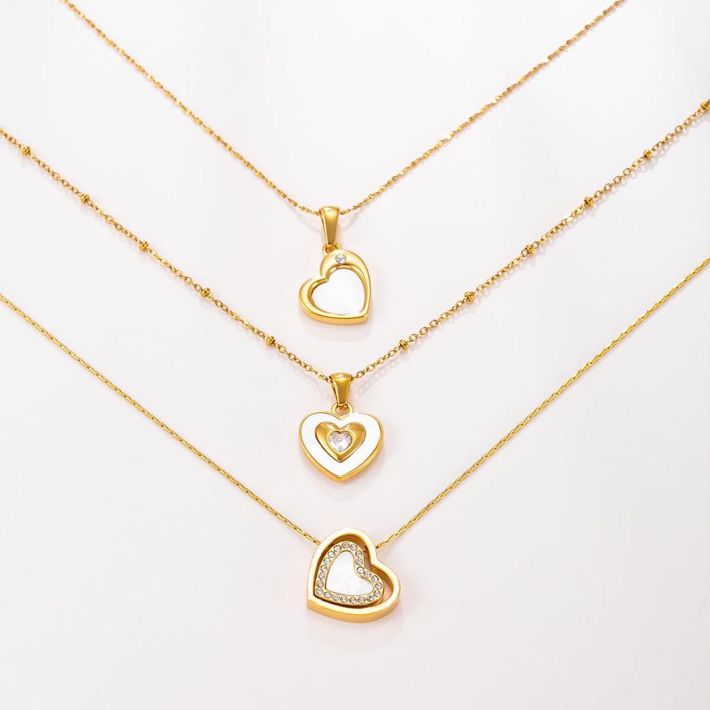 Women's Light Luxury 18K Gold Plated Stainless Steel Heart Pendant Necklace with White Shell Clavicle Chain