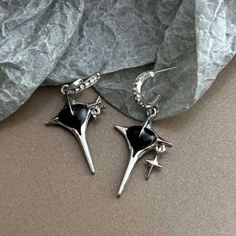 Gothic Black Star Drop Earrings Punk Crystal Heart Dangle Earrings Fashion Creative Ear Buckle Women Party Jewelry Accessories