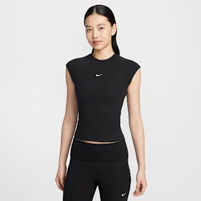 Nike T Shirts Women s Black Crew Neck Moderate S