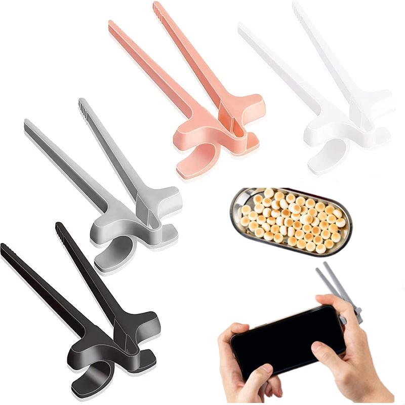 4 Stück Fingerstäbchen Snack-Stäbchen für Gamer Lustige Stäbchen Gamer-Stäbchen Snack-Klammern Gamepad-Zubehör Mobil