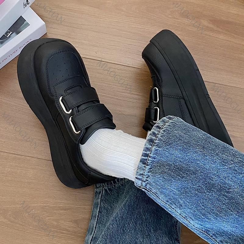Fashion 2025 New Autumn Thick-Soled Sneakers for Women Casual Black Lightweight Student Retro Board Shoes Flat Platform Tennis Female