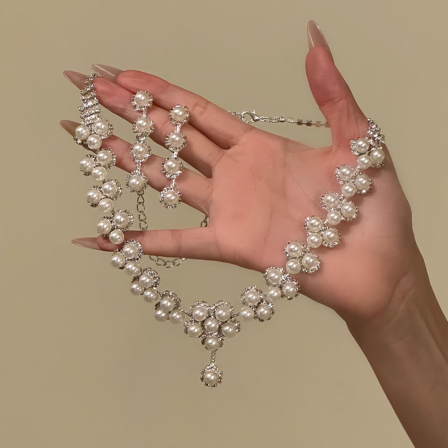 Элегантный ретро набор украшений Цветок из страз и жемчуга: Ожерелье и серьги