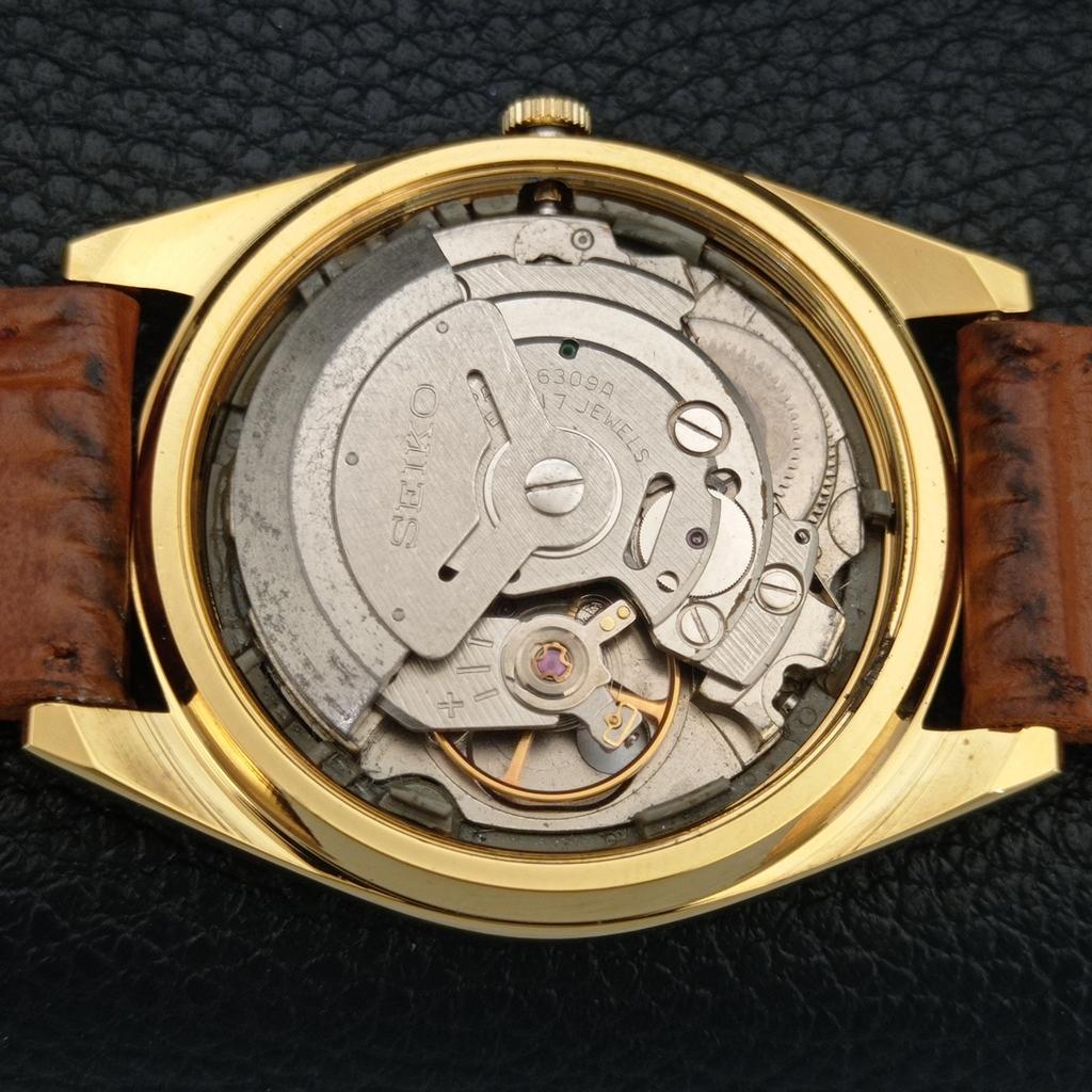 AUTOMATIC VINTAGE REFURBISHED SEIKO 5 JAPAN MENS WHITE DIAL WATCH a442345-1