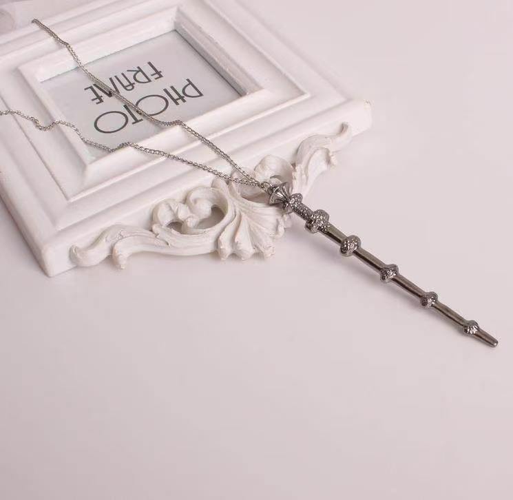 Funko Pop! Keychain Harry Potter Wizard Wand Collectible Key Ring Official Movie Style Mini Wand Pendant, Golden Snitch