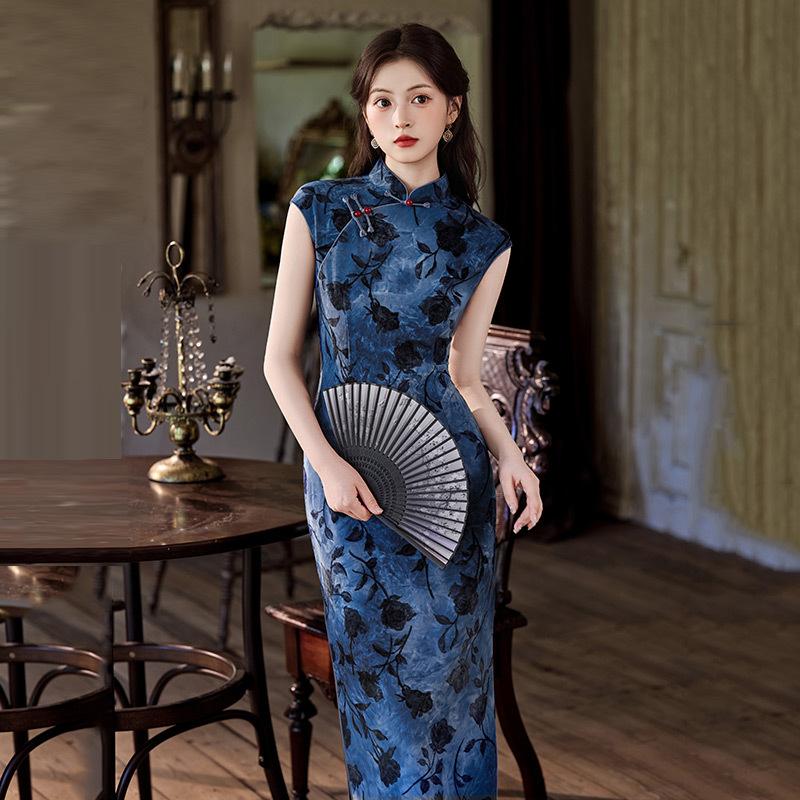 Sleeveless Republic of China Style New Chinese Long Cheongsam Improved Young Women's High-end Sense Retro Slim Spring and Summer
