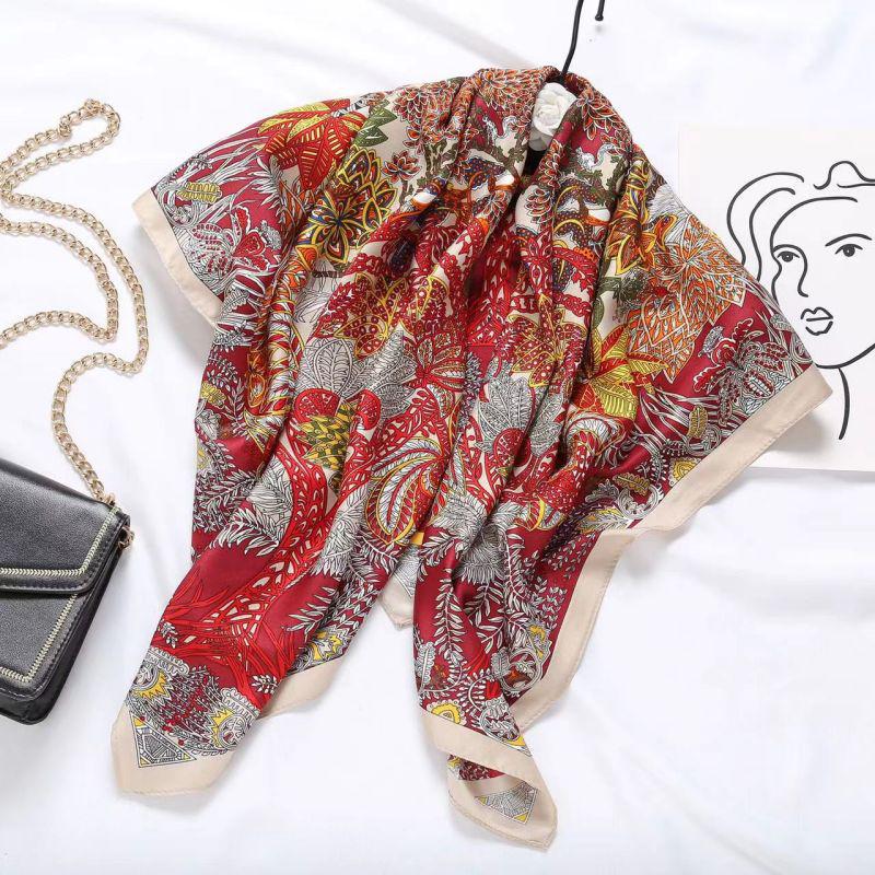 Black and White Animal Print Faux Silk Twill Scarf - 90x90CM Autumn/Winter Shawl for Women