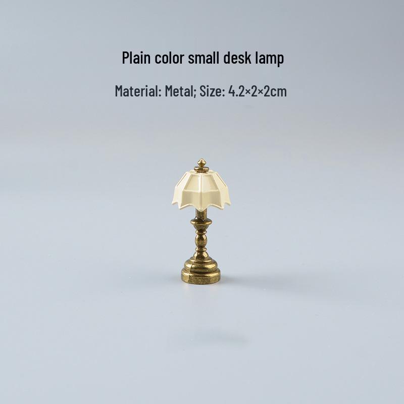 Retro Miniature Desk Lamp Ornament for Dollhouse Scenes